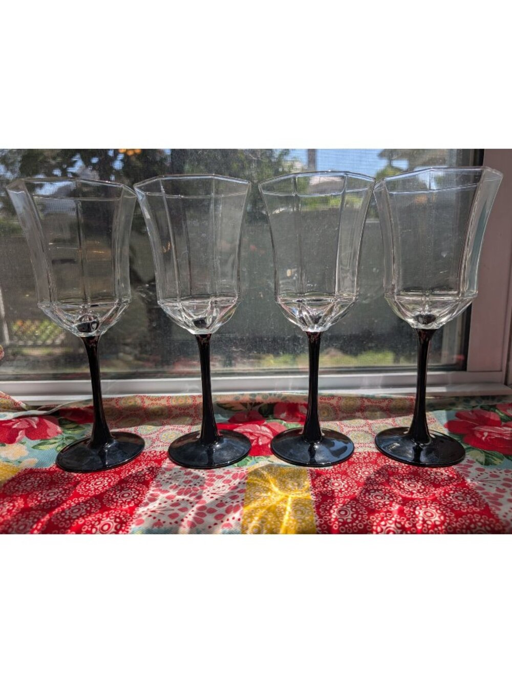 Set of 4 Vintage Octime Pattern Wine Glasses made by Luminarc France 80s MCM